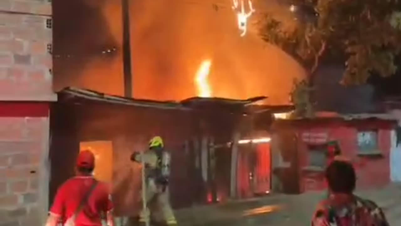 Incendio en el barrio Galán de Bucaramanga