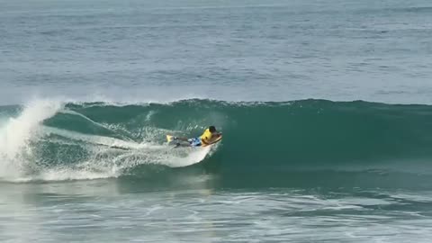 Mun surfing