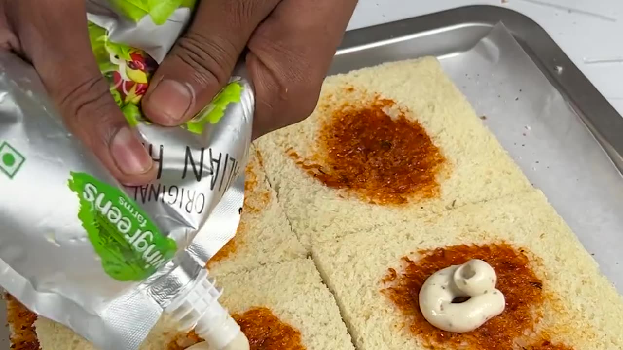 Making bread pizza