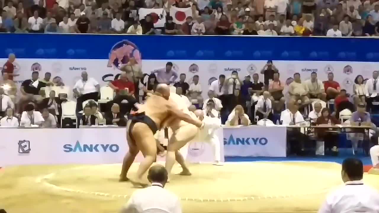 Byamba Sumo vs Japan