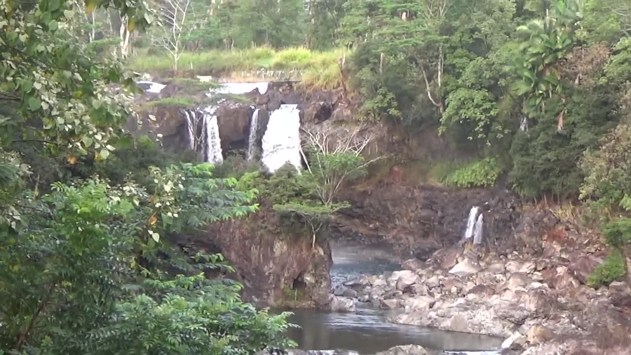 Hilo, HI — Pe'epe'e Falls Boiling Pots