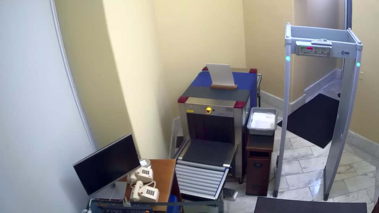 5141CHOB02284RotundaScreening_2021-01-05_16h40min01s500ms.mp4