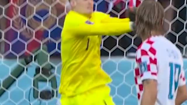 Hakimi free-kick saved vs croatia