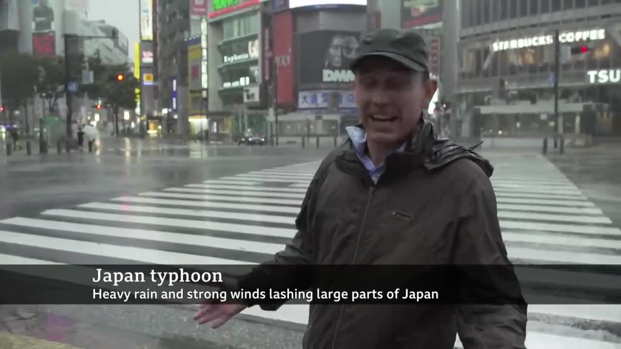 Japan hit by biggest typhoon in decades - BBC News