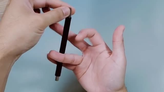 Learn the East Sonic pen spinning trick! 👉