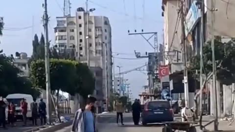 Air strike on multi-story building in Gaza