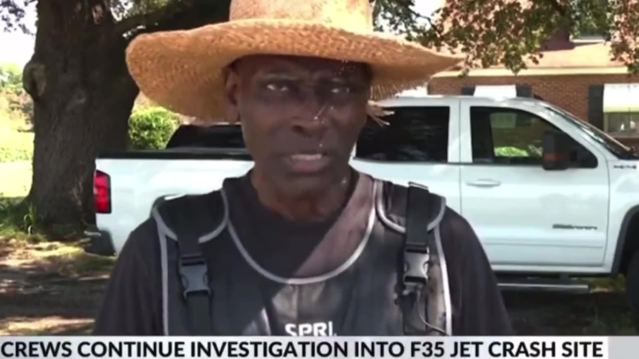 Eye witness tells what he saw regarding the F-35 Fighter Jet crash & his description is Funny