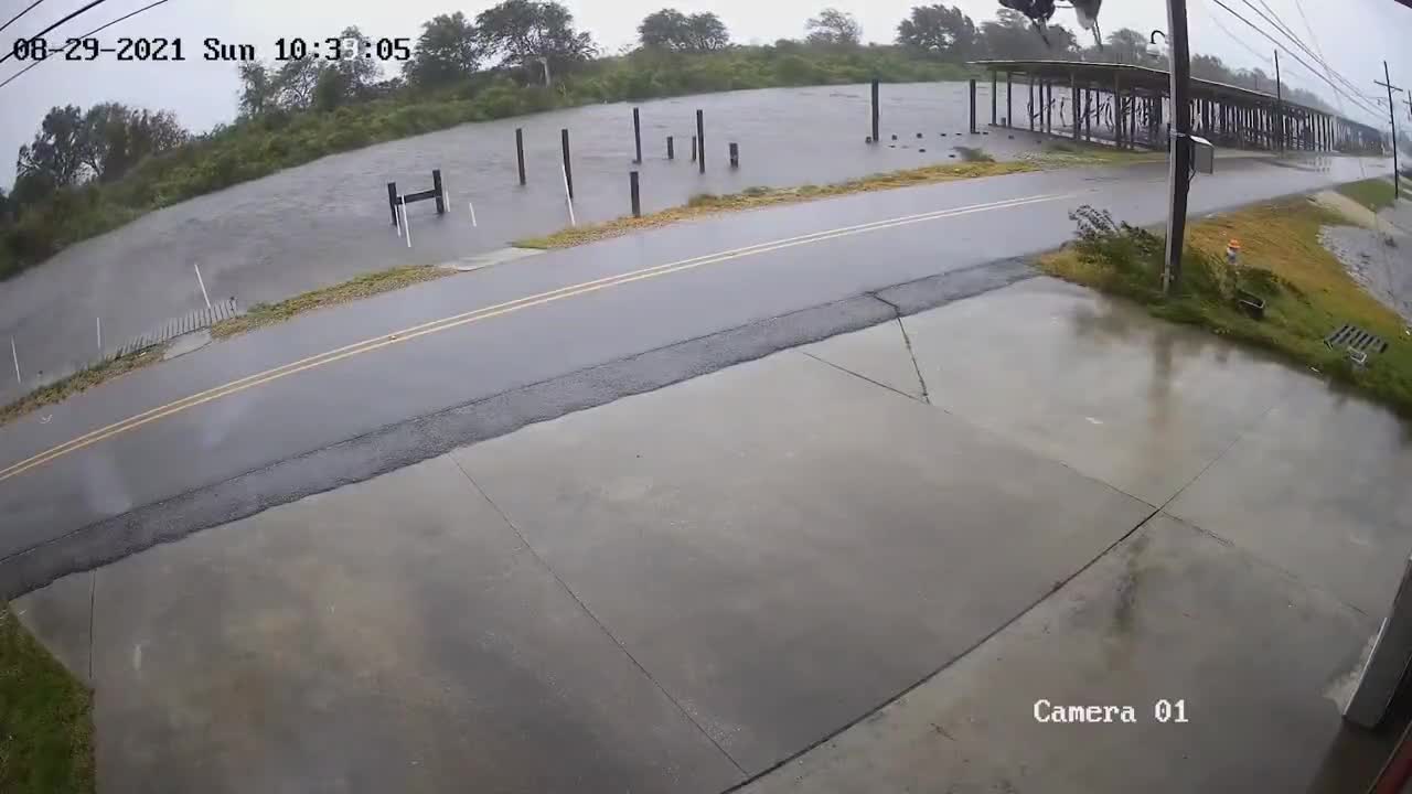 BEFORE & AFTER: Hurricane Ida's Storm Surge Floods St. Bernard Parish, Louisiana Within 1 Hour