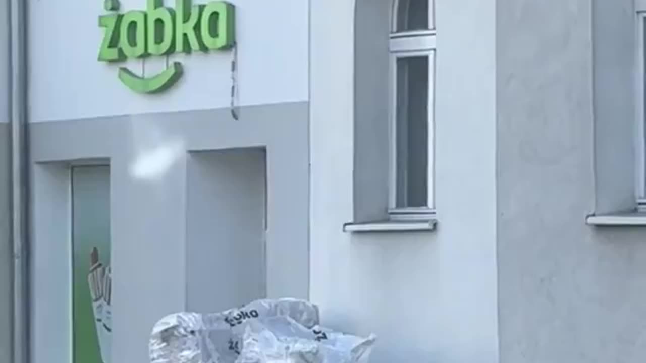 Engineer in Poland, shopping... 🤣