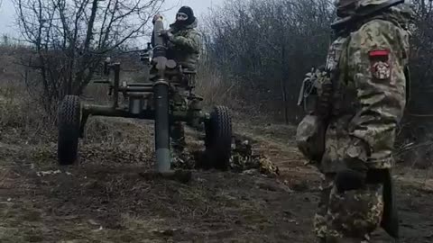 Ukrainian Mortar Team