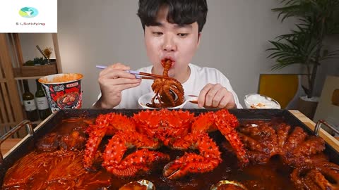 S L Satisfying,FIRE Noodle & Spicy Seafood & Octopus & Kingcrab | COOKING & EATING SOUND!