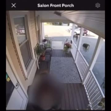 Secret Service covered a camera with duct tape so they could pick a lock and break into a salon