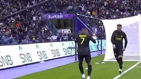🔥 KMbappe IS COOKING 🧑‍🍳🥘