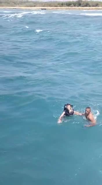 Incertidumbre en Playetas: se voltea lancha con personas a bordo