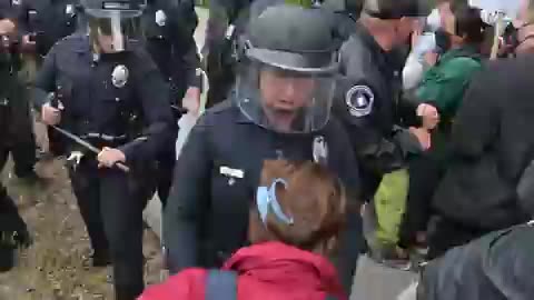 UCLA Students Protesters are Being Attacked by Police Again