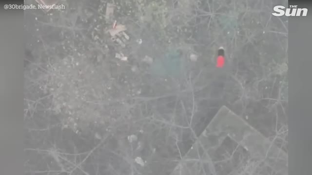 Ukrainian troops drops bombs on Russian dug-outs with weaponised drones