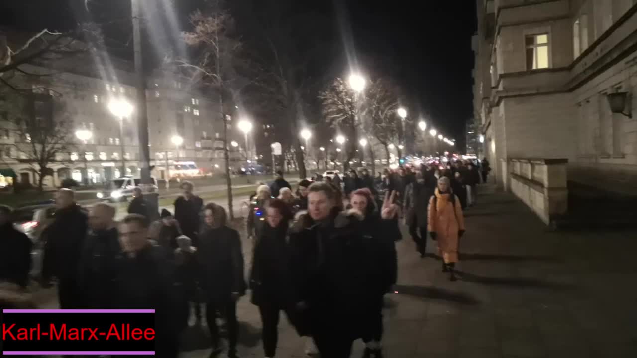 Berliner Spaziergang: Rathaus Lichtenberg 03.01.2022