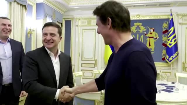 Tom Cruise meets Ukrainian president Volodymyr Zelenskiy, "you're good looking."