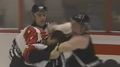 Eric Lindros (Philadelphia) Fights Marty McSorley (Los Angeles)