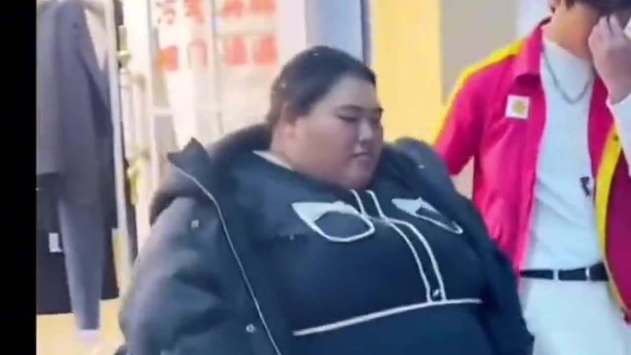 Very funny new video 😂😍
