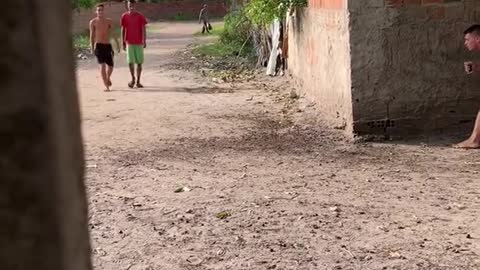Run boy 🤣🤣
