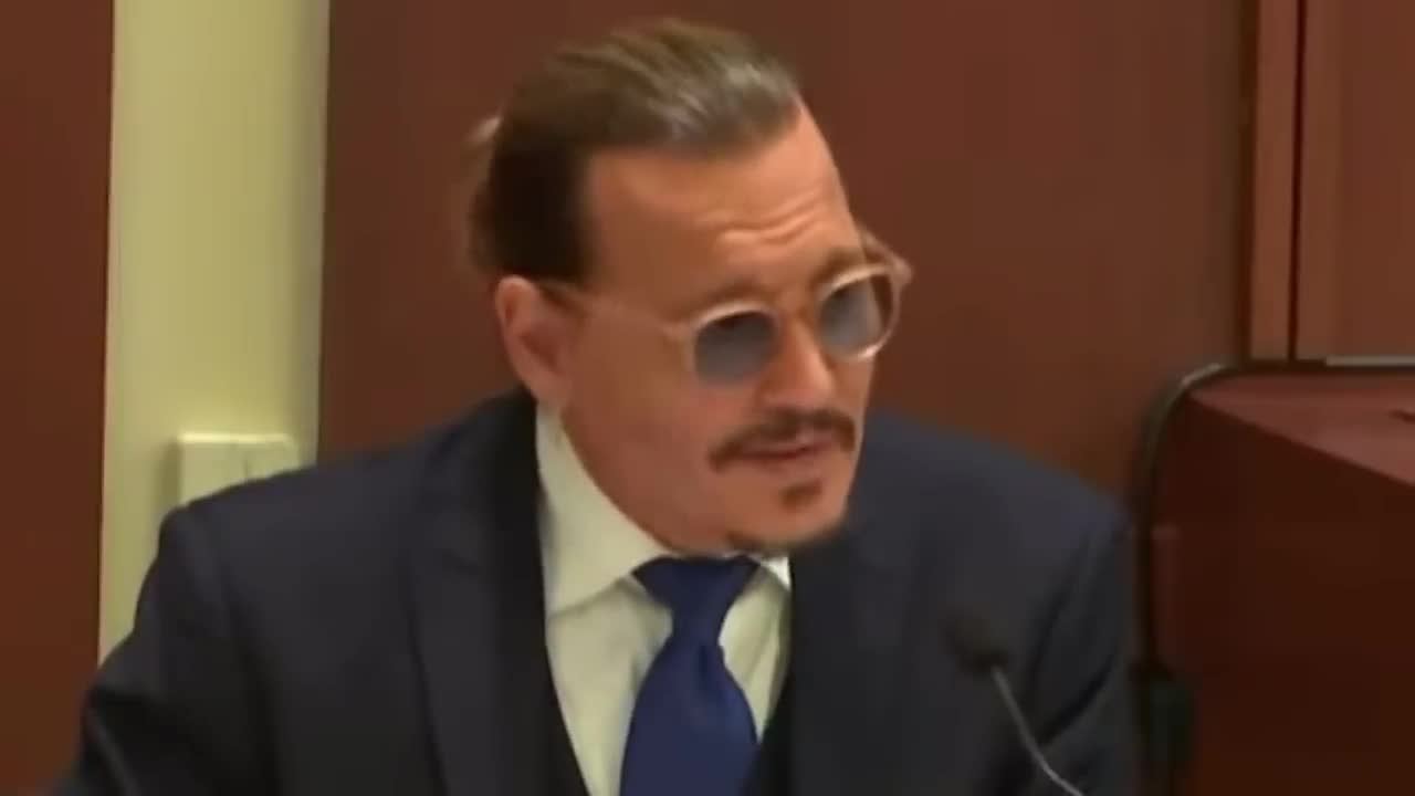Johnny Depp's funniest moments in court ( part 1 ) ðŸ˜ðŸ¤¡