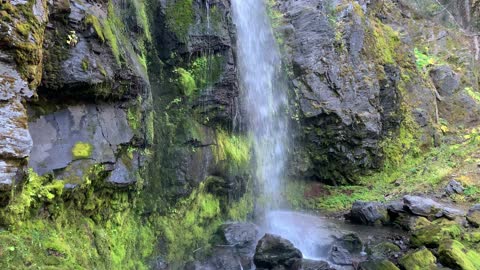 Eastern Oregon – Strawberry Lake + Wilderness – Misty Strawberry Falls – 4K