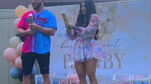 Couple has a sweet gender reveal