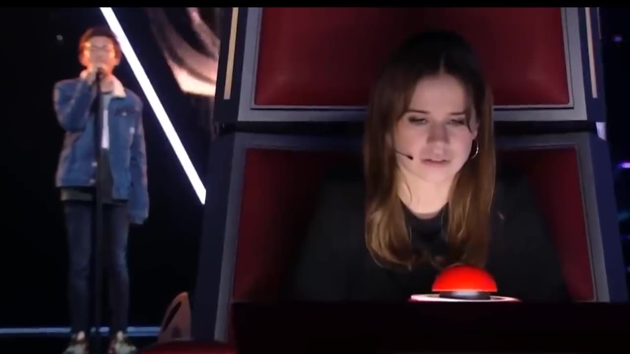 Lovely Full Song Billie Eilish & Justin || Blind Auditions | The Voice Kids ||