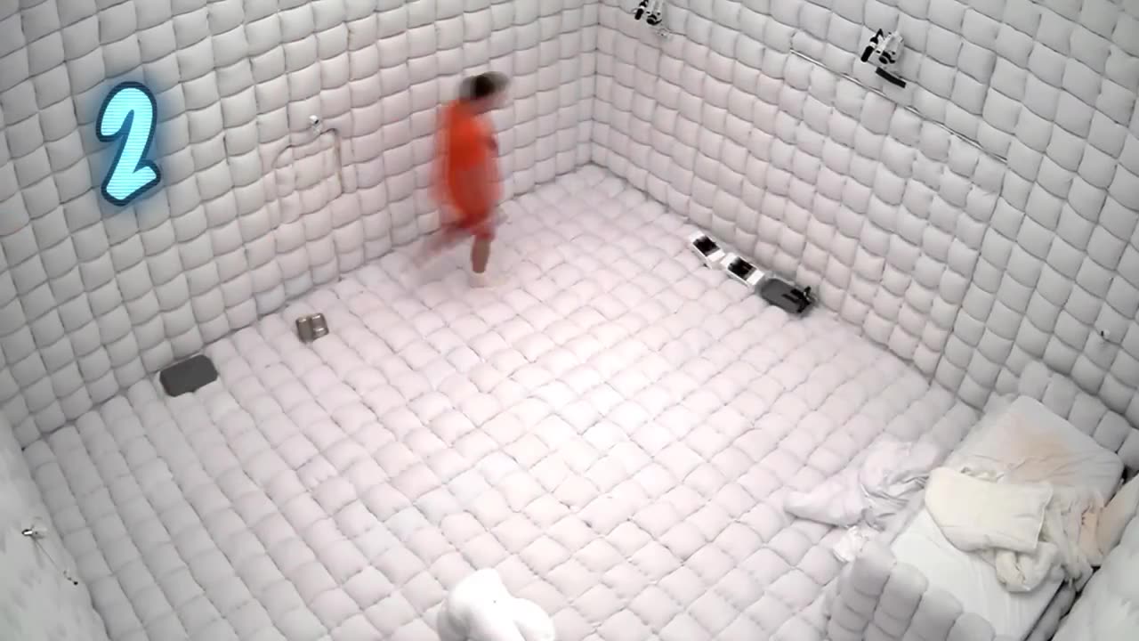 I Spent 7 Days In Solitary Confinement