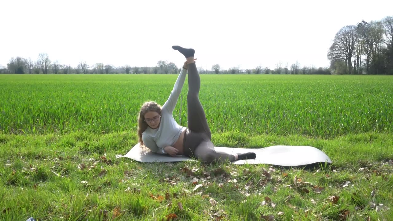 4k Todays yoga workout in the nature