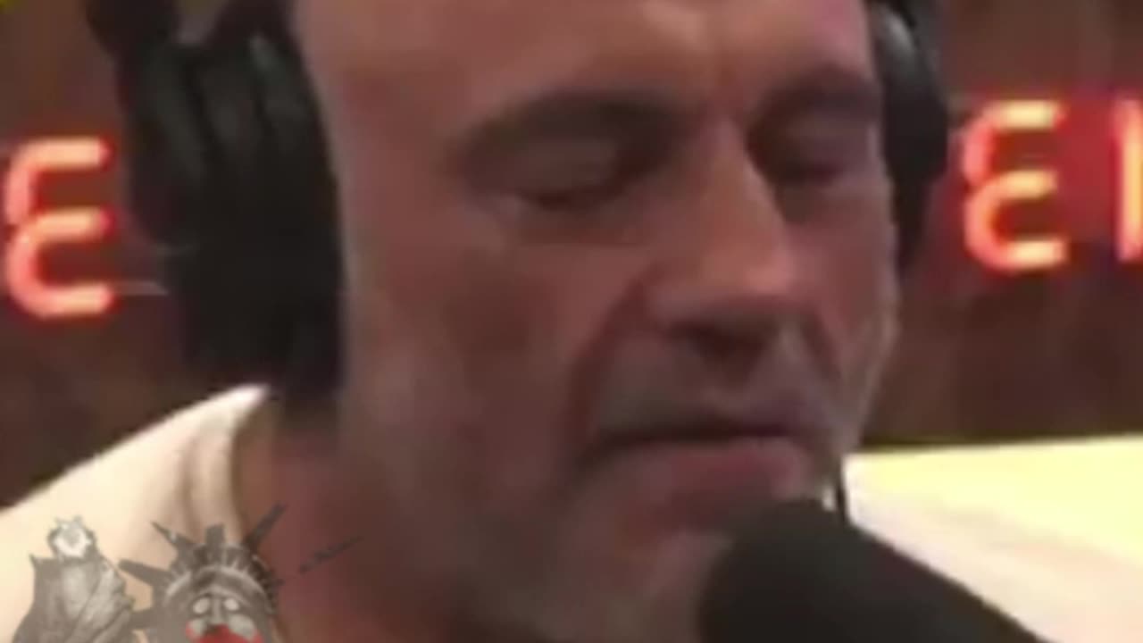 JOE ROGAN: OBAMA STRAIGHT UP LIED