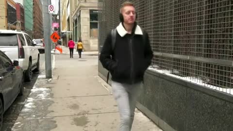 2 PEOPLE'S FACES SLASHED IN RANDOM ATTACKSIN DOWNTOWN TORONTO