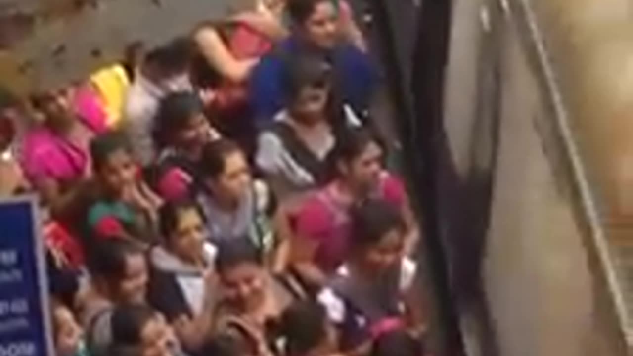 Women's life in Mumbai