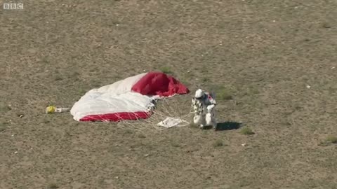 Felix Jumps From The Stratosphere