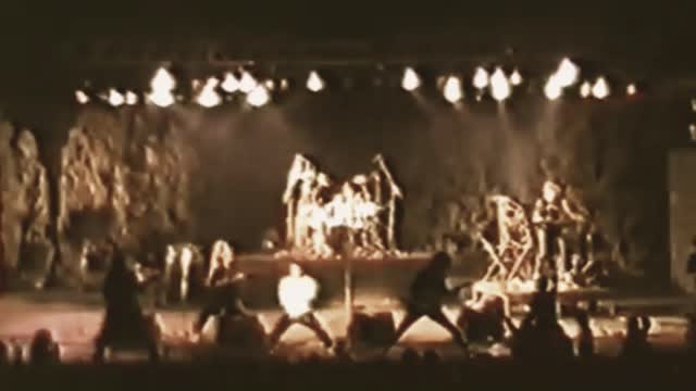 Varga Miklós Band ¬ Valakire várva