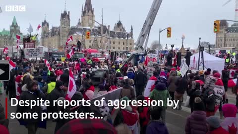 Ottawa locals plead for end of trucker protest in Canadian capital - BBC News