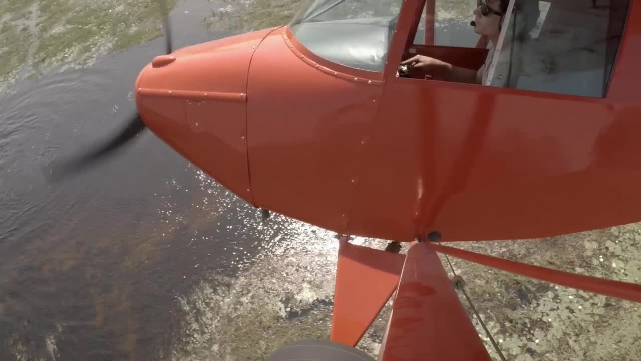 Piper Vagabond Low Level up the Okavango River!