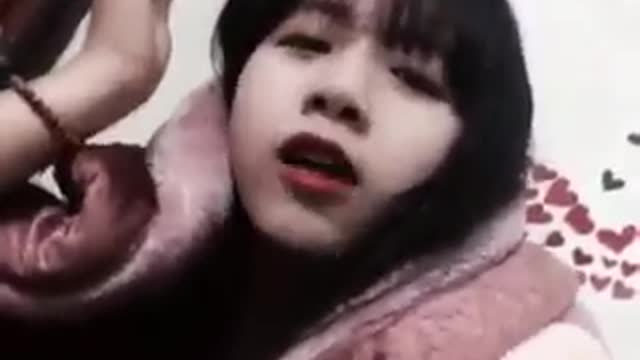 Hot girl Linh mon nhép miệng cực đỉnh
