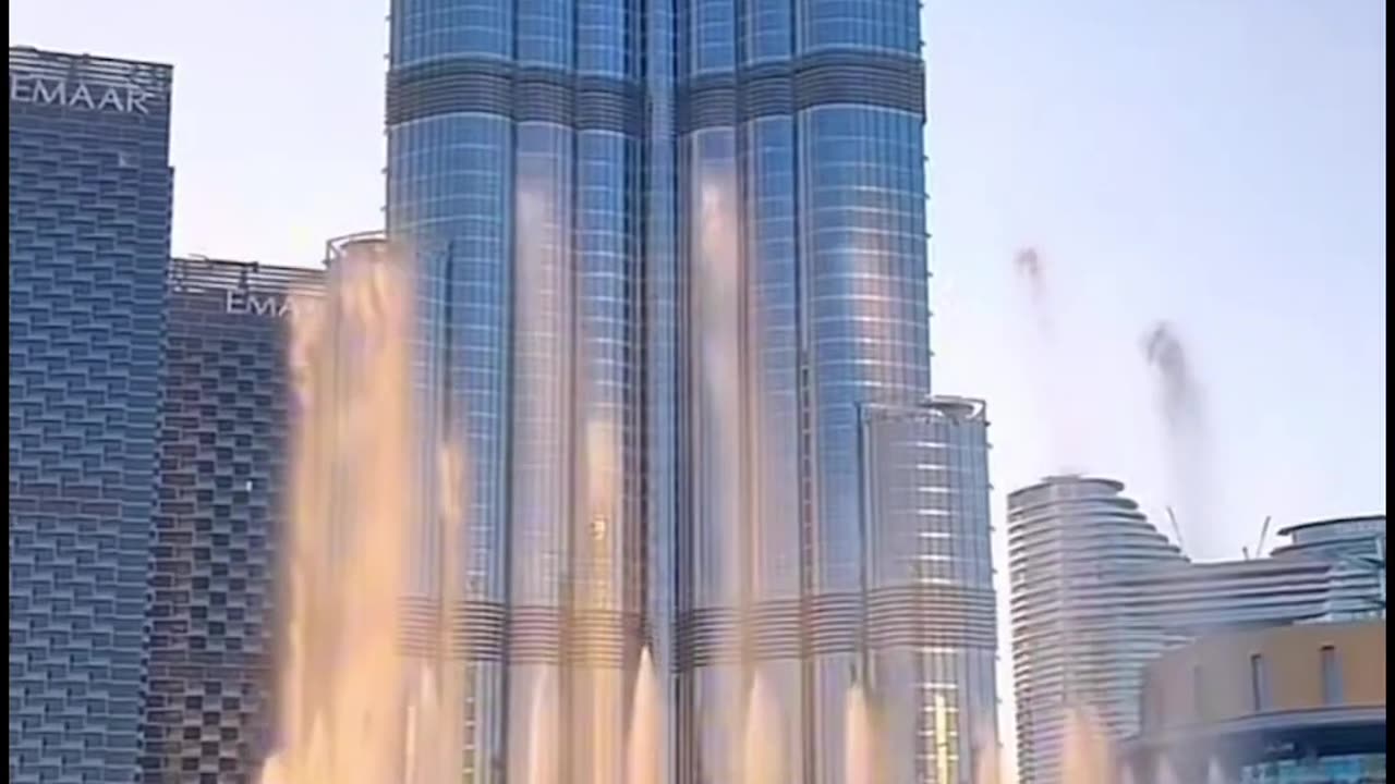 Burj Khalifa In Dubai Beautiful View _ #viral #youtubeshorts #daudtvofficial #shorts