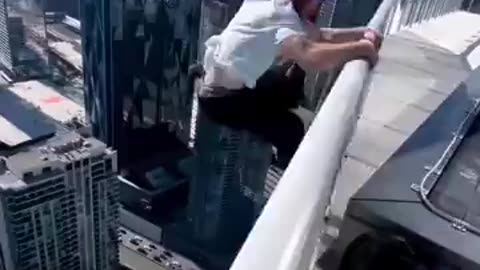 Risk Yo Life For Likes