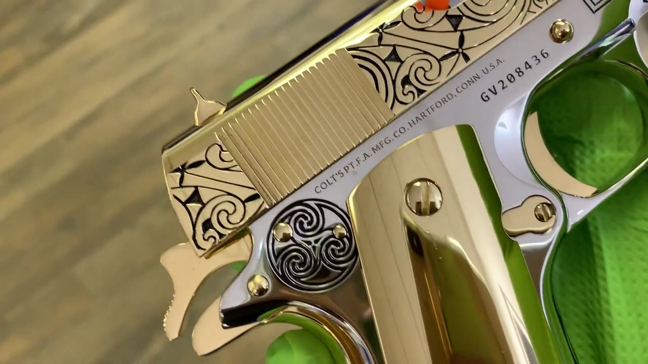 COLT 1911 ,GOLD, 45 ACP