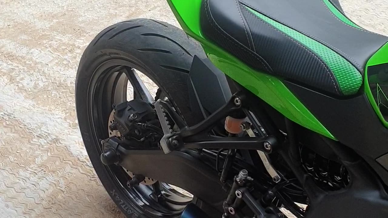 Zx25r sound with akrapovic exhaust