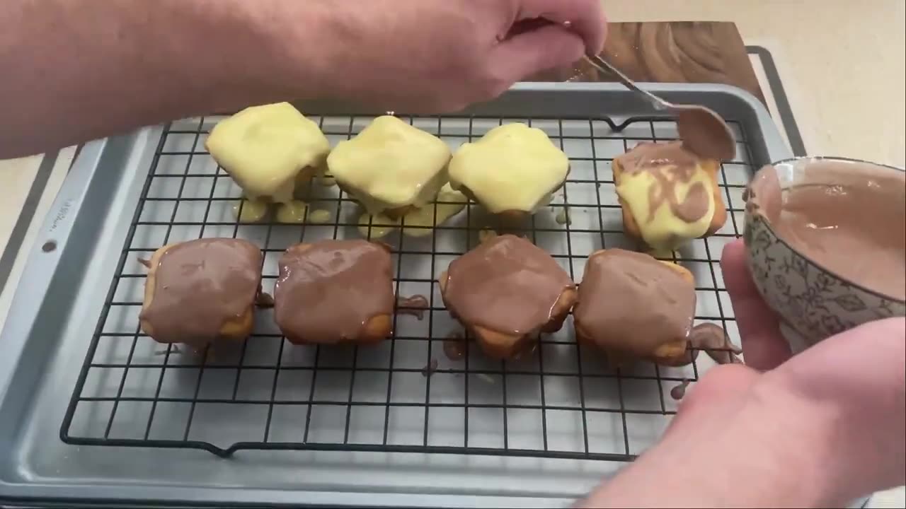 Sponge Cake Minis with Collagen Protein Icing