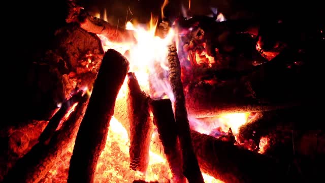 RELAXANT FEU DE CAMP Crépitant ─ Soulagement Du Stress, Sommeil