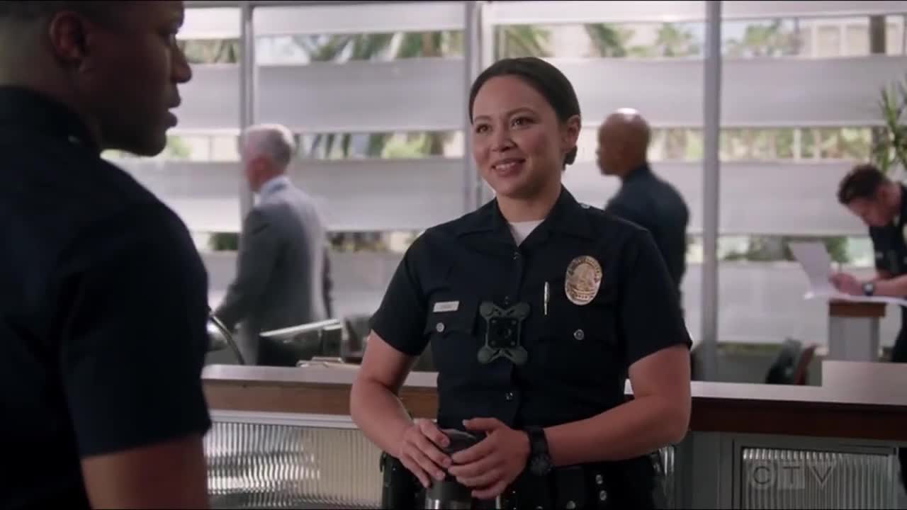 Tim and Lucy look at each other from a distance (slow motion!) - 5x03 #Chenford #TheRookie (1)