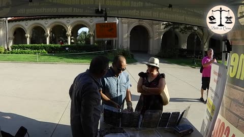 They are looking for the Quran./BALBOA PARK