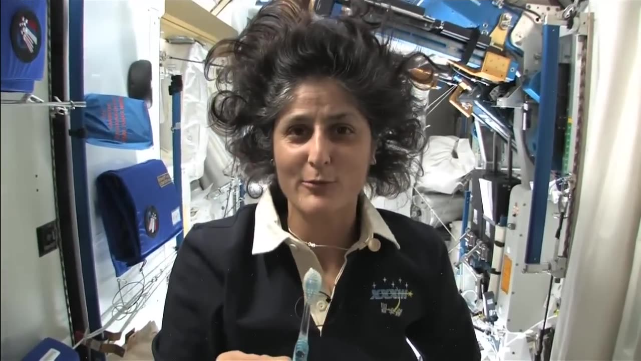 ISS Tour: Kitchen, Bedrooms & The Latrine