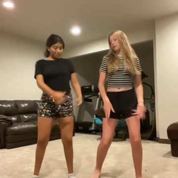 Dance party 🎉🩰