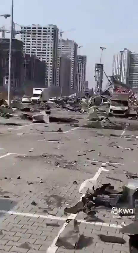 Paříž po nedávných nepokojích